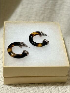 Vintage Ralph Lauren Tortoiseshell Hoop Earrings with Silver-Tone Accents